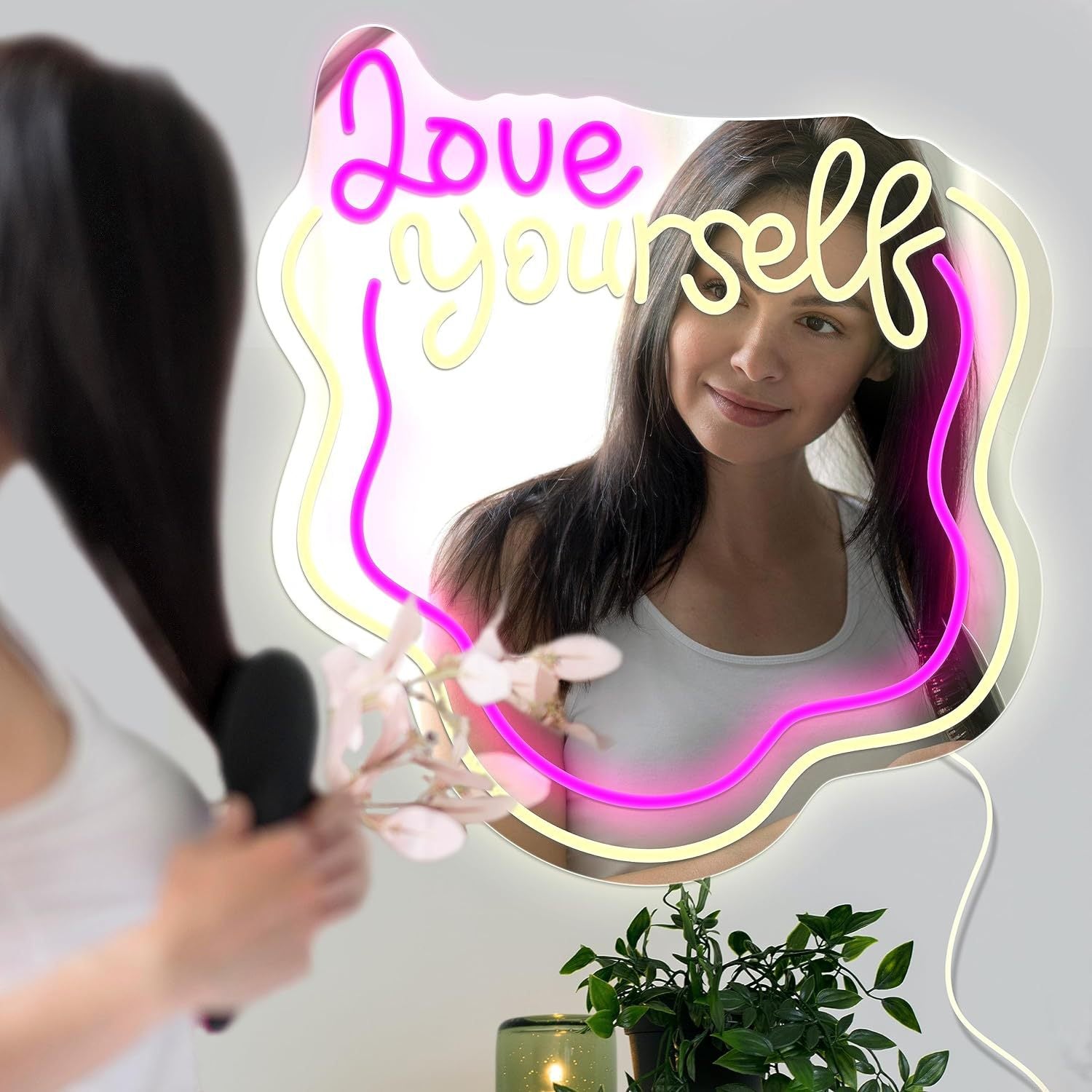 Wavy Mirror Light