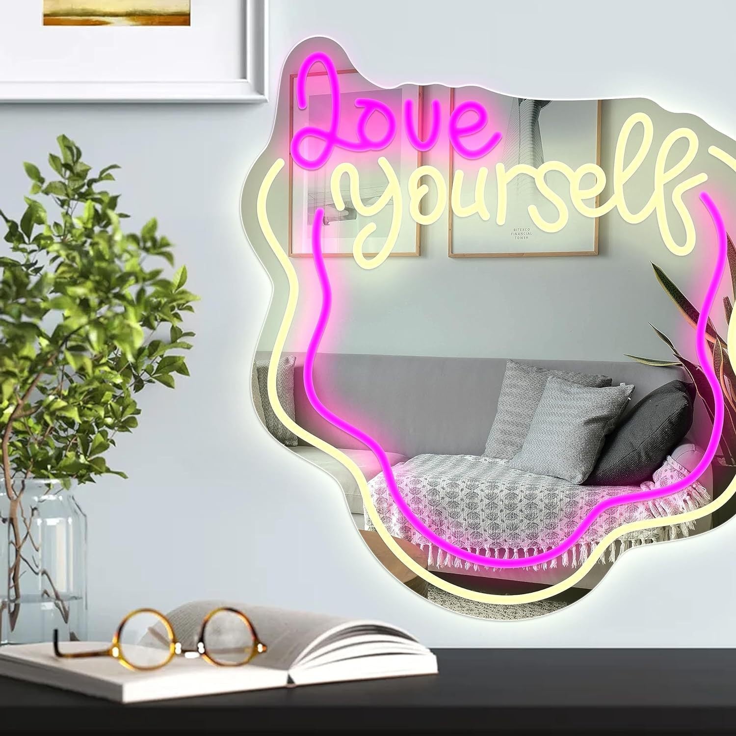 Wavy Mirror Light